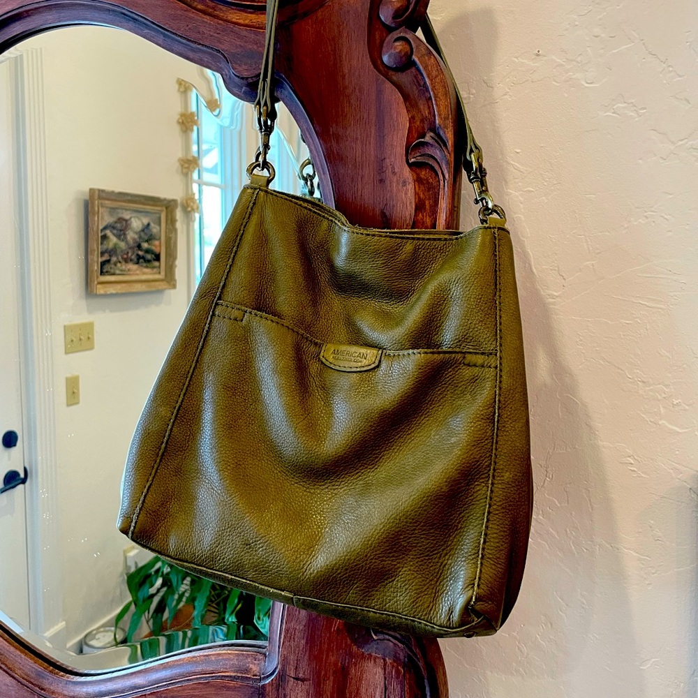 Green leather purse